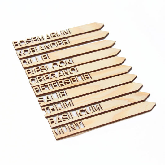 Wooden spice labels